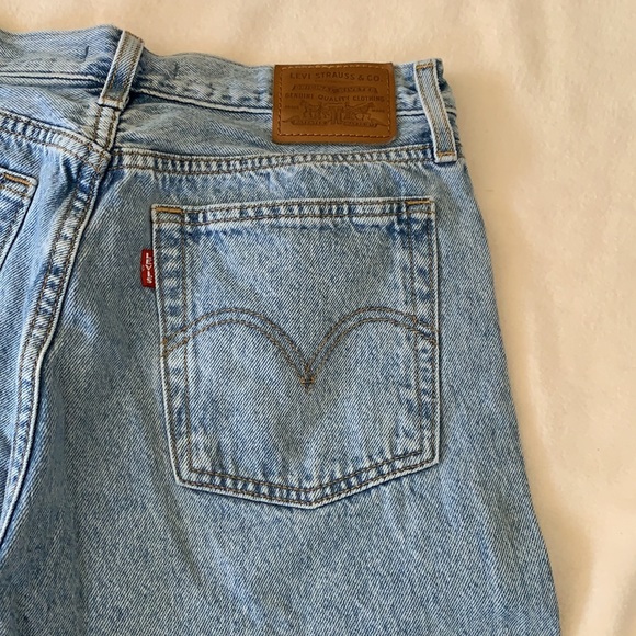 Wedgie Straight Levi’s - Picture 5 of 7